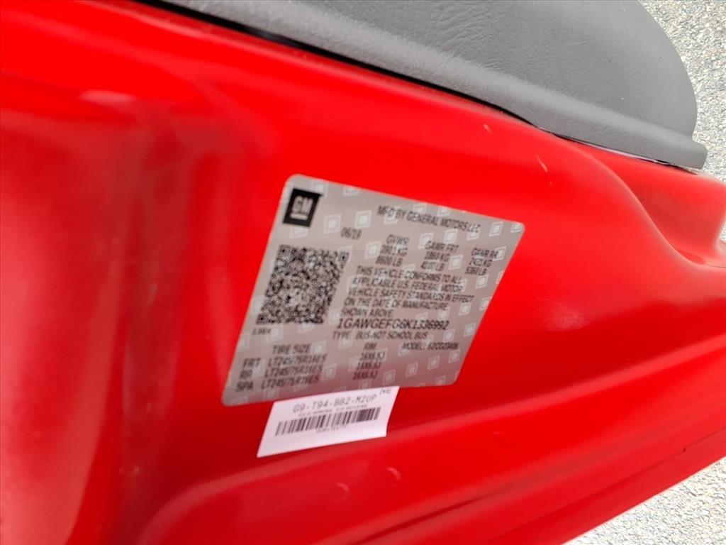 Chevrolet Express Passenger RWD 2500 135" LS 2019