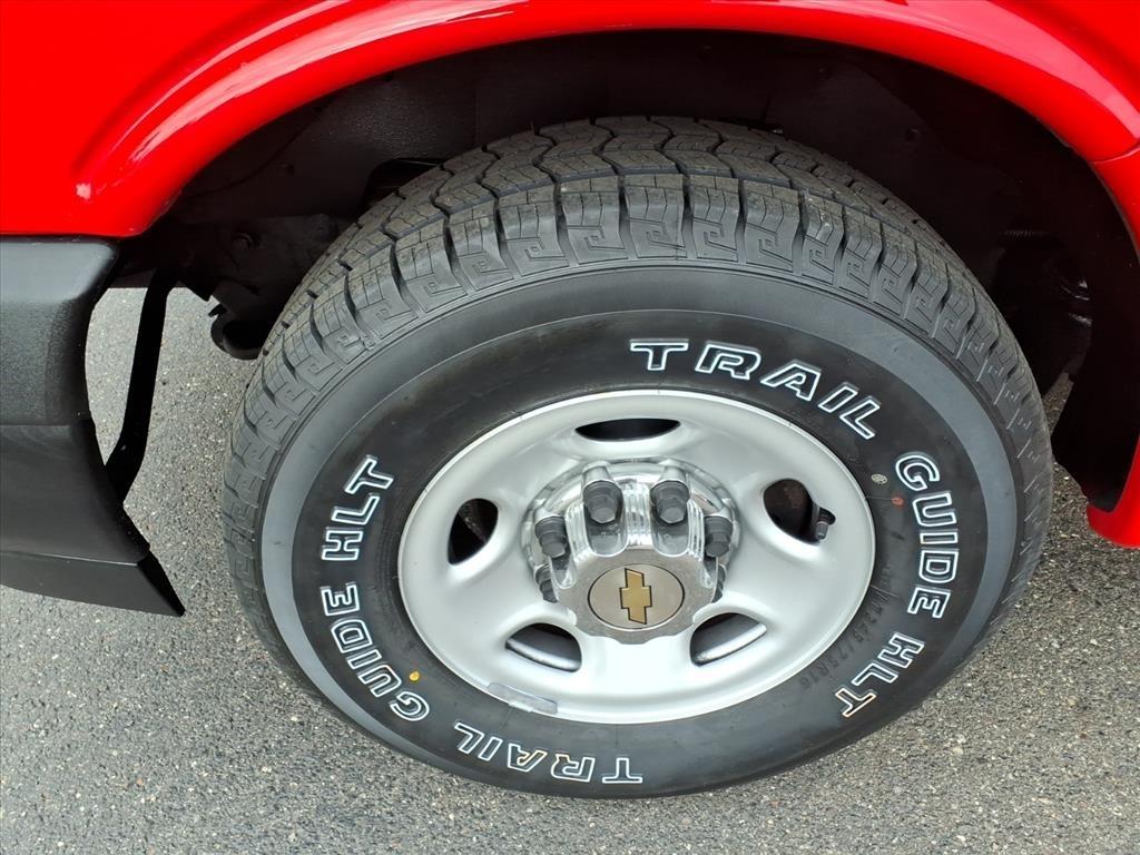 Chevrolet Express Passenger RWD 2500 135" LS 2019