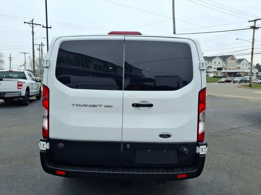 2020 Ford Transit Passenger XL photo 4