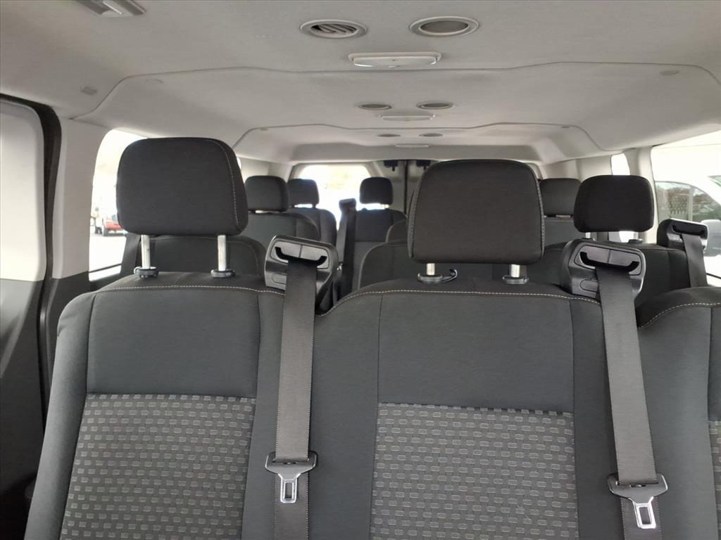 Ford Transit Passenger Wagon T-350 148" Low Roof XL RWD 2020