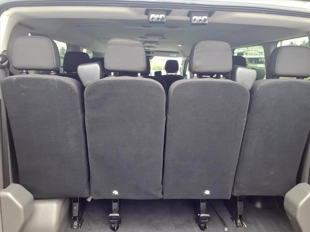 Ford Transit Passenger Wagon T-350 148" Low Roof XL RWD 2020