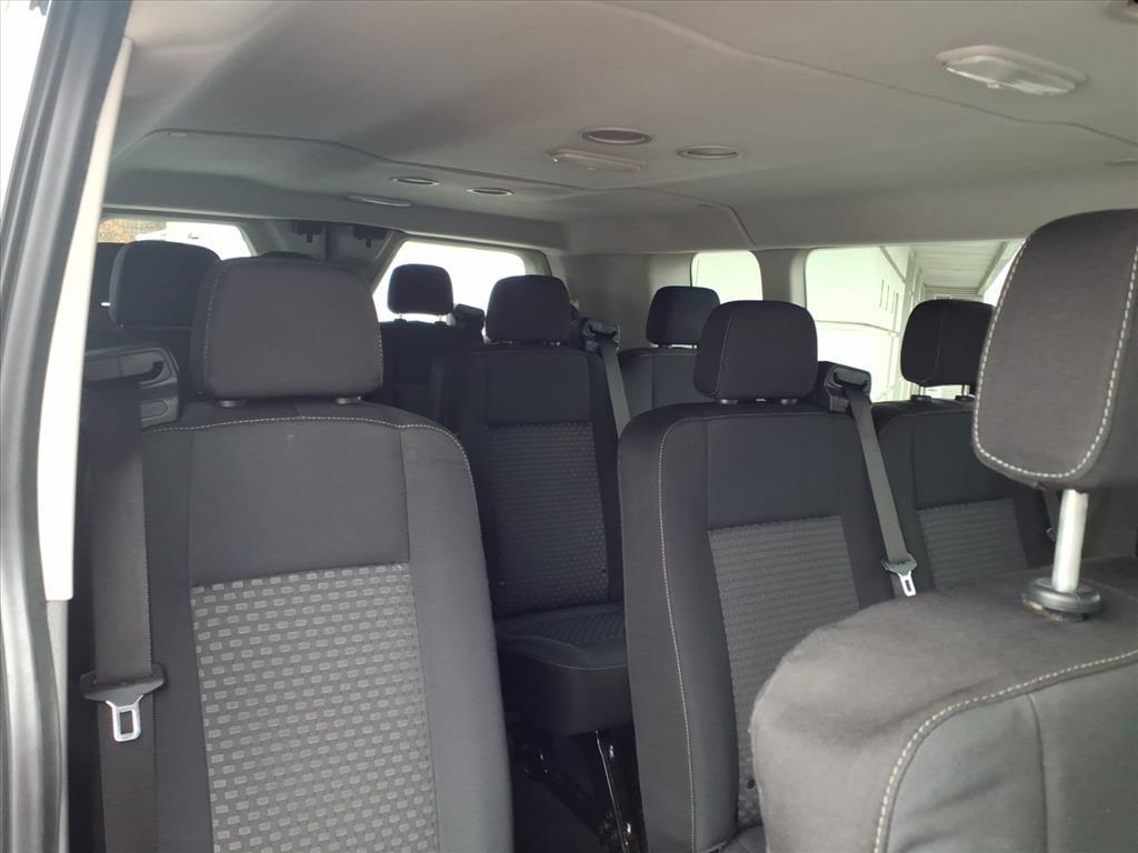Ford Transit Passenger Wagon T-350 148" Low Roof XL RWD 2020