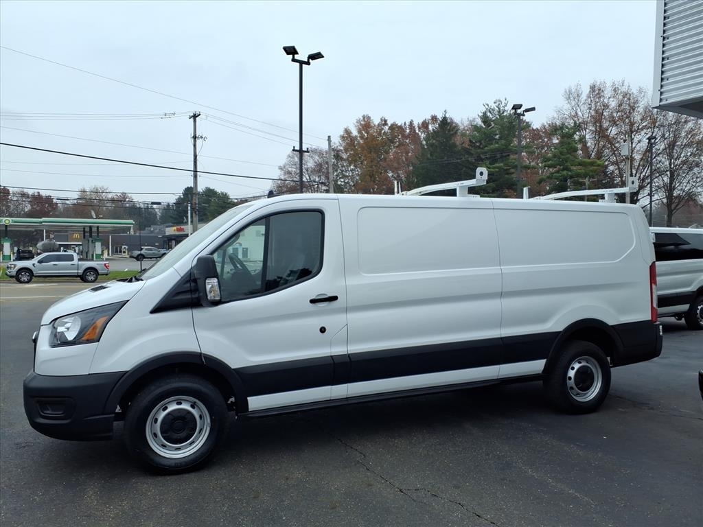 Ford Transit Cargo Van T-250 130" Low Rf 9070 GVWR RWD 2022