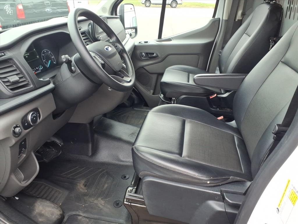 Ford Transit Cargo Van T-250 130" Low Rf 9070 GVWR RWD 2022