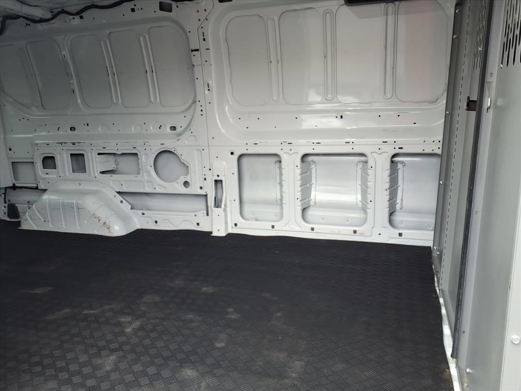 Ford Transit Cargo Van T-250 130" Low Rf 9070 GVWR RWD 2022