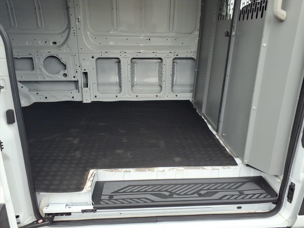 Ford Transit Cargo Van T-250 130" Low Rf 9070 GVWR RWD 2022