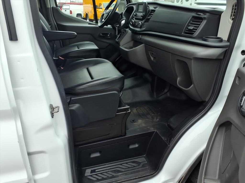 Ford Transit Cargo Van T-250 130" Low Rf 9070 GVWR RWD 2022