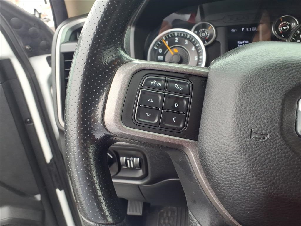 RAM 2500 Tradesman 4x4 Crew Cab 8' Box 2020