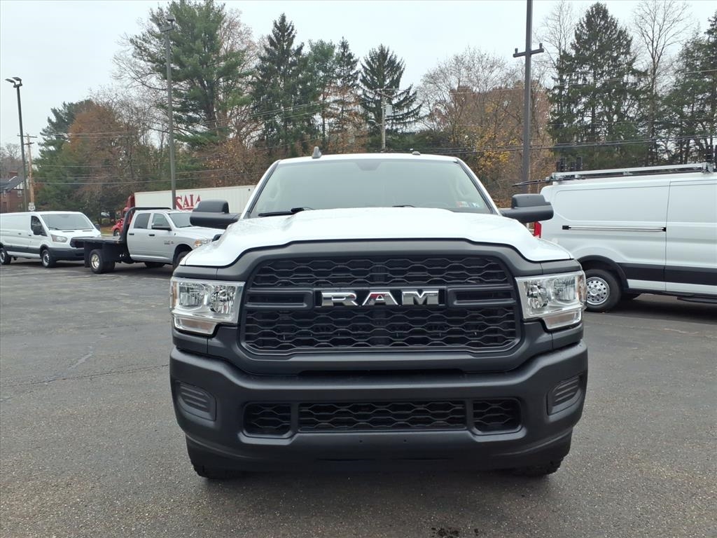 RAM 2500 Tradesman 4x4 Crew Cab 8' Box 2020