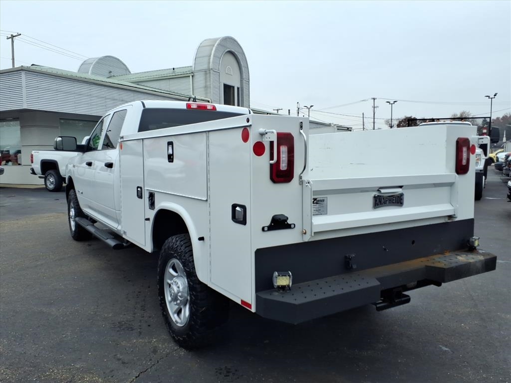 RAM 2500 Tradesman 4x4 Crew Cab 8' Box 2020
