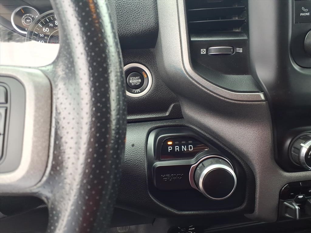 RAM 2500 Tradesman 4x4 Crew Cab 8' Box 2020