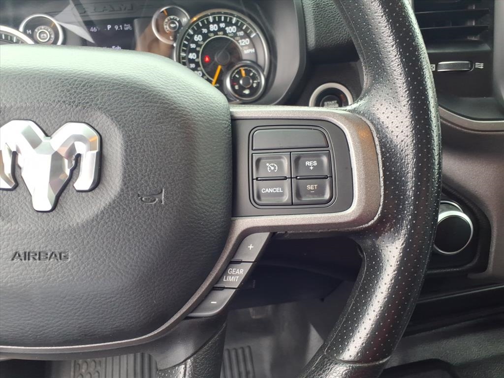 RAM 2500 Tradesman 4x4 Crew Cab 8' Box 2020