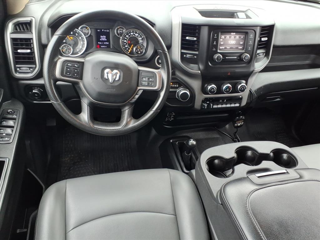 RAM 2500 Tradesman 4x4 Crew Cab 8' Box 2020