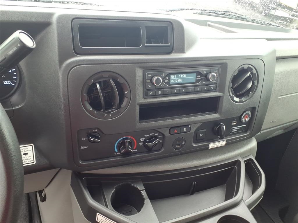 Ford E-Series Cutaway E-350 SRW 138" WB 2021