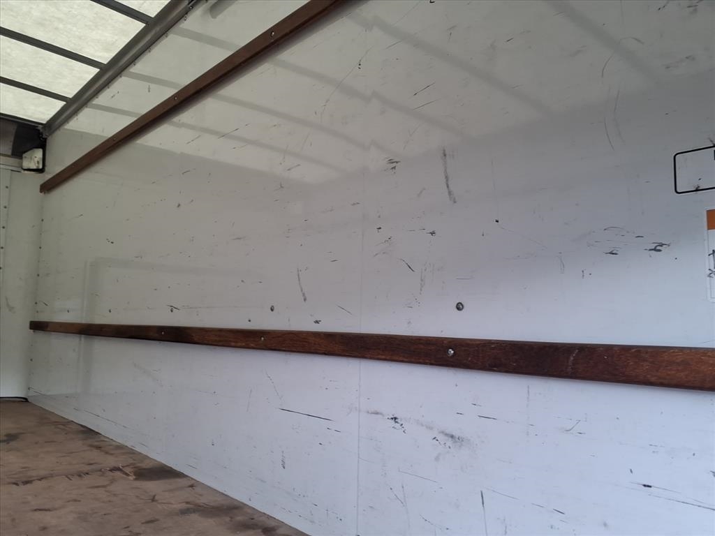 Ford E-Series Cutaway E-350 SRW 138" WB 2021