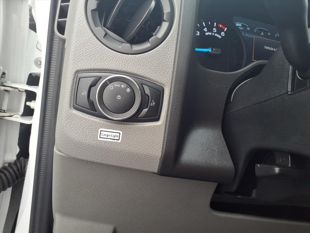 Ford E-Series Cutaway E-350 SRW 138" WB 2021