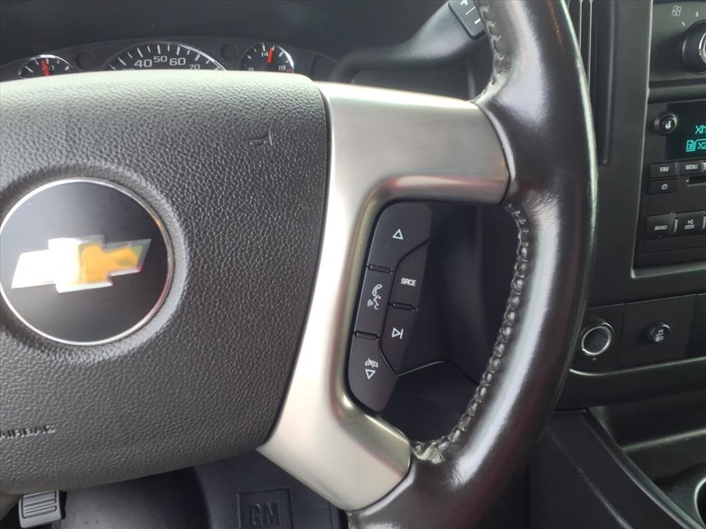 Chevrolet Express Passenger RWD 3500 155" LT w/1LT 2017