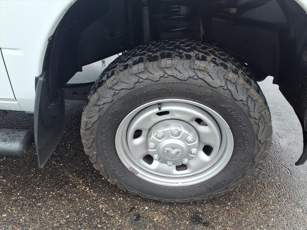 RAM 2500 Tradesman 4x4 Reg Cab 8' Box 2022