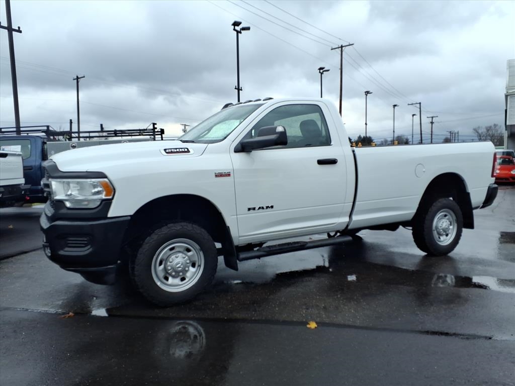 RAM 2500 Tradesman 4x4 Reg Cab 8' Box 2022
