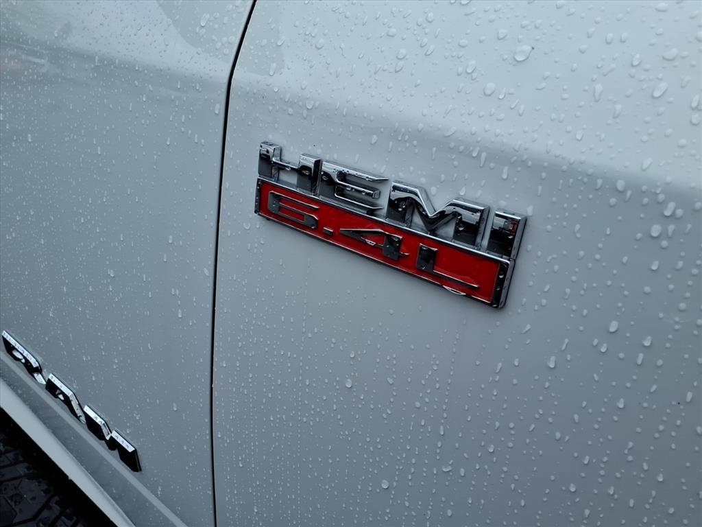 RAM 2500 Tradesman 4x4 Reg Cab 8' Box 2022