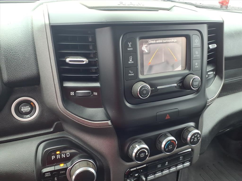 RAM 2500 Tradesman 4x4 Reg Cab 8' Box 2022