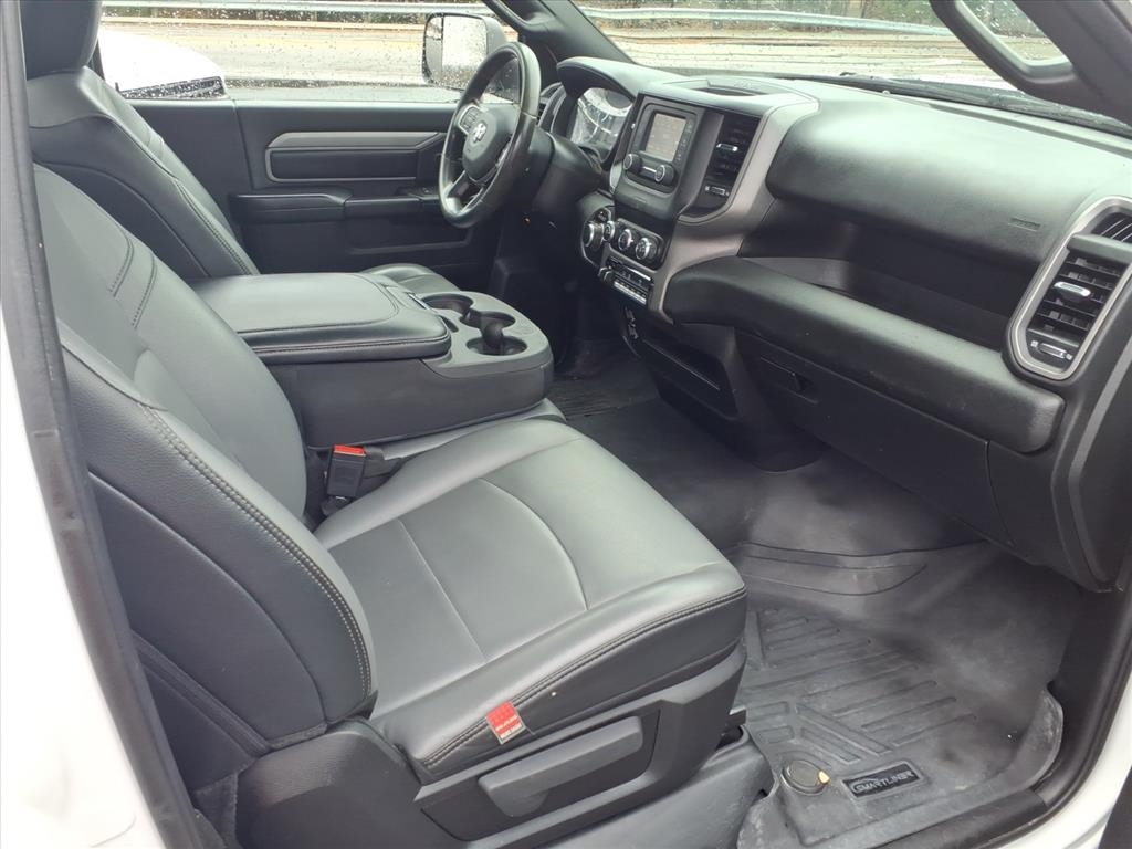 RAM 2500 Tradesman 4x4 Reg Cab 8' Box 2022