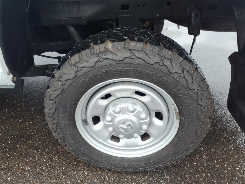 RAM 2500 Tradesman 4x4 Reg Cab 8' Box 2022