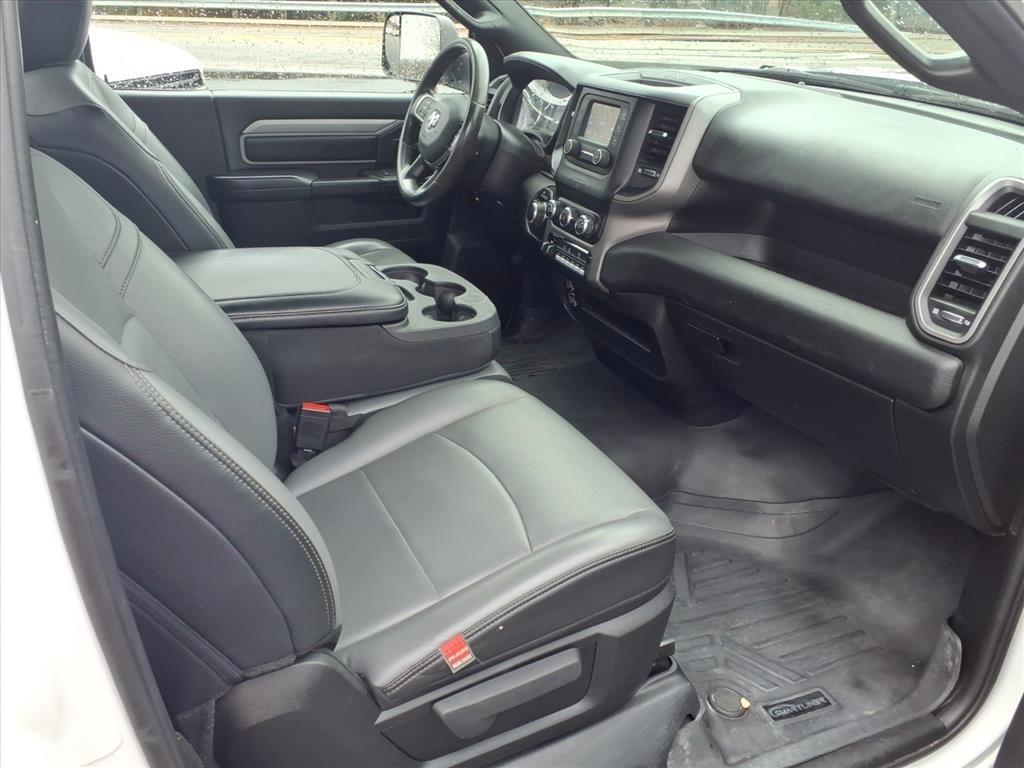 RAM 2500 Tradesman 4x4 Reg Cab 8' Box 2022