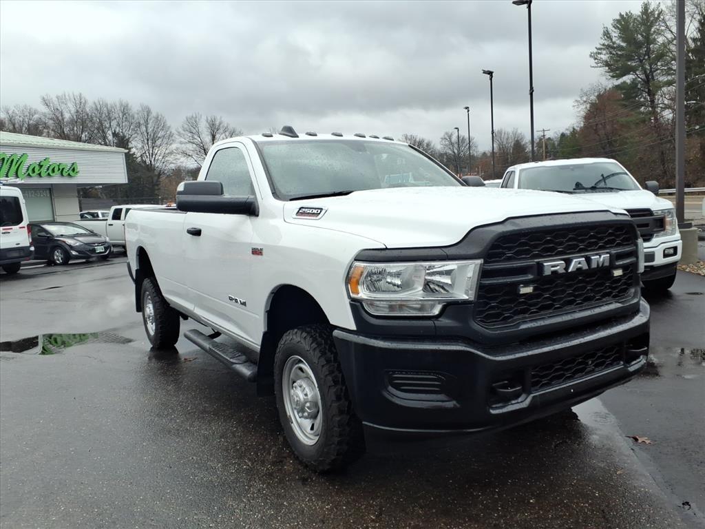 RAM 2500 Tradesman 4x4 Reg Cab 8' Box 2022