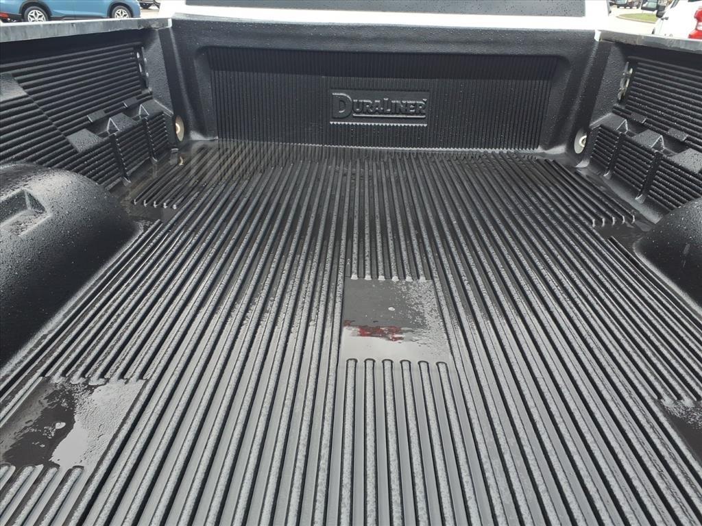 RAM 2500 Tradesman 4x4 Reg Cab 8' Box 2022