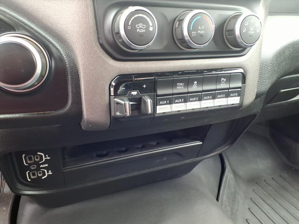 RAM 2500 Tradesman 4x4 Reg Cab 8' Box 2022