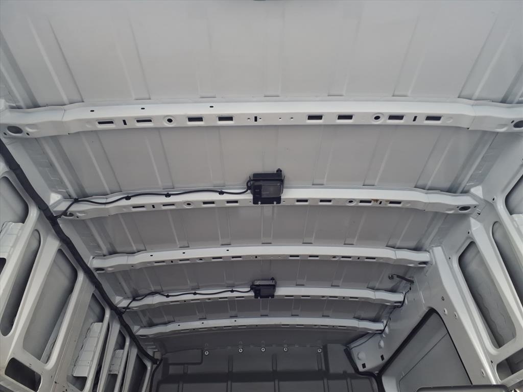 Nissan NV Cargo NV3500 HD High Roof V8 SV 2019