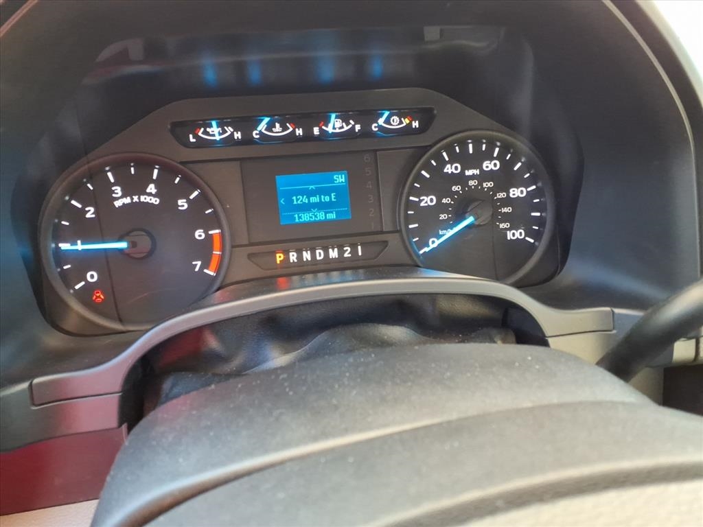 Ford Super Duty F-250 SRW XL 2WD Reg Cab 8' Box 2017