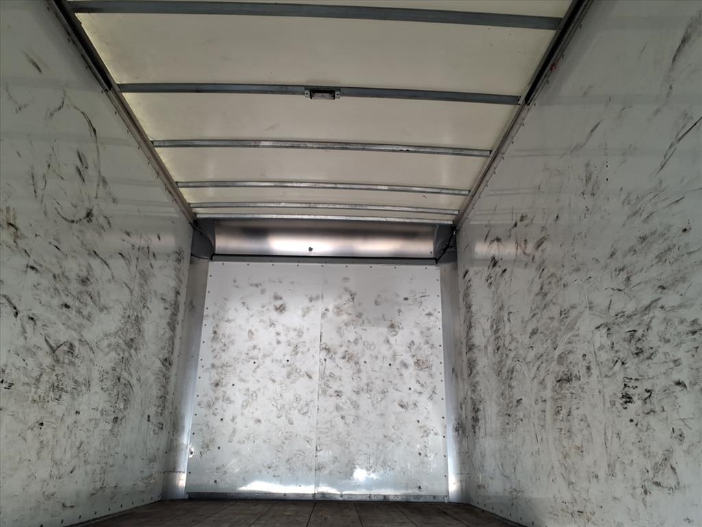 GMC Savana Commercial Cutaway 3500 Van 177" 2022