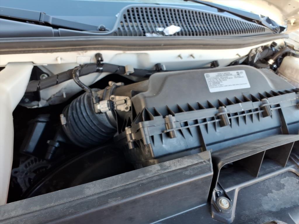 GMC Savana Commercial Cutaway 3500 Van 177" 2022