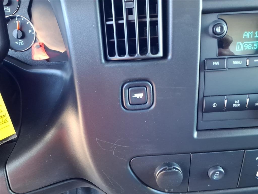 GMC Savana Commercial Cutaway 3500 Van 177" 2022