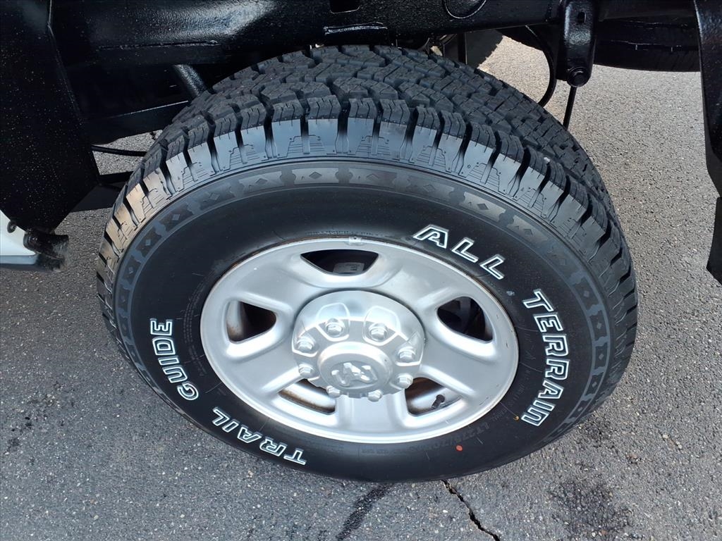 RAM 2500 Tradesman 4x4 Reg Cab 8' Box 2022