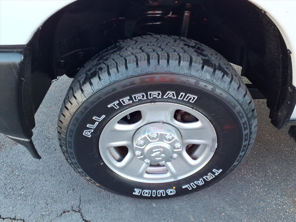 RAM 2500 Tradesman 4x4 Reg Cab 8' Box 2022