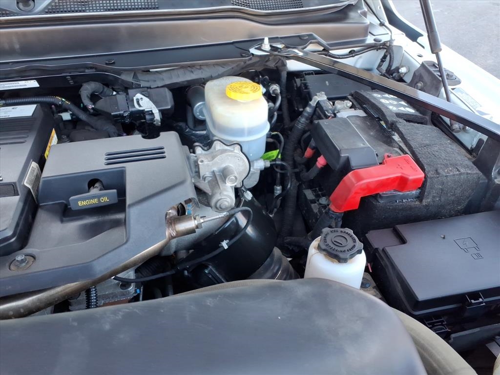 RAM 2500 Tradesman 4x4 Reg Cab 8' Box 2022