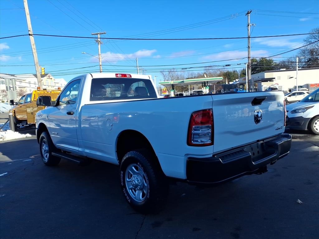 RAM 2500 Tradesman 4x4 Reg Cab 8' Box 2022
