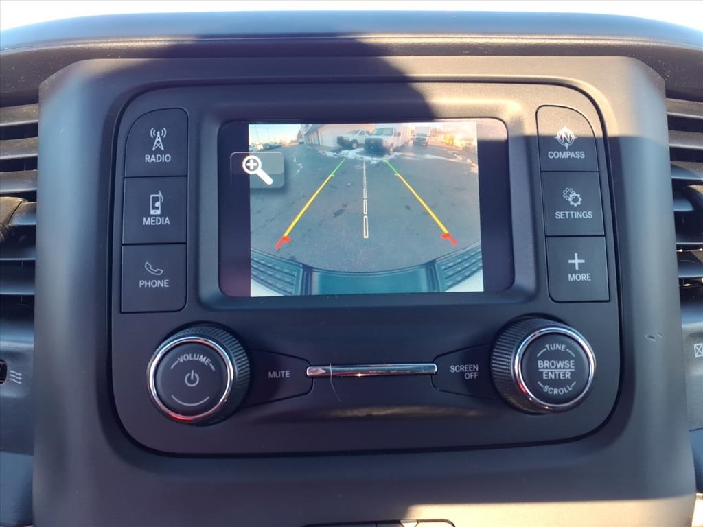 RAM 2500 Tradesman 4x4 Reg Cab 8' Box 2022