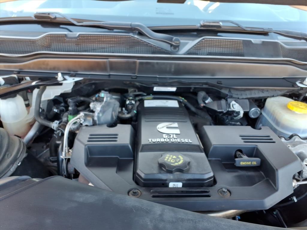 RAM 2500 Tradesman 4x4 Reg Cab 8' Box 2022