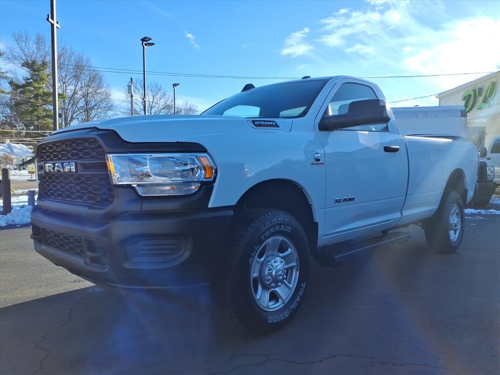 2022 RAM 2500 Tradesman 4x4 Reg Cab 8' Box