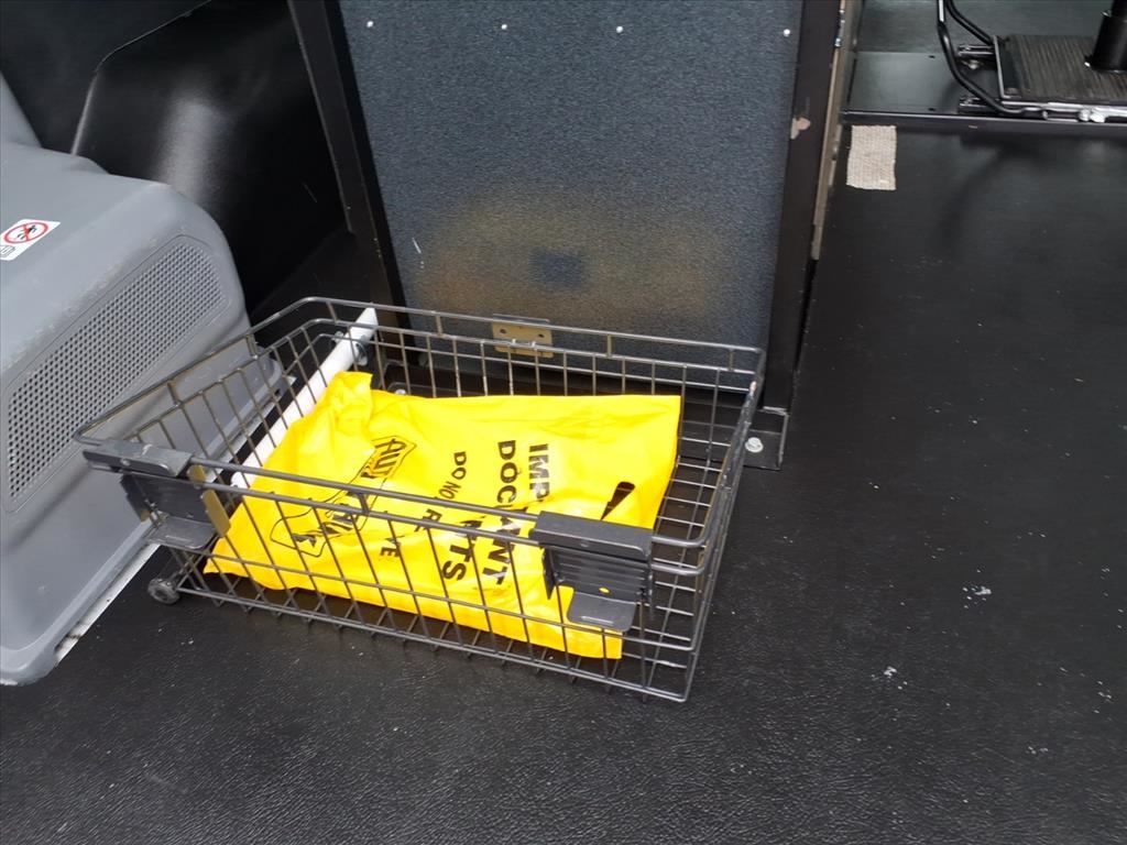 Ford Transit Passenger Wagon T-150 130" Med Roof XL Sliding RH Dr 2019