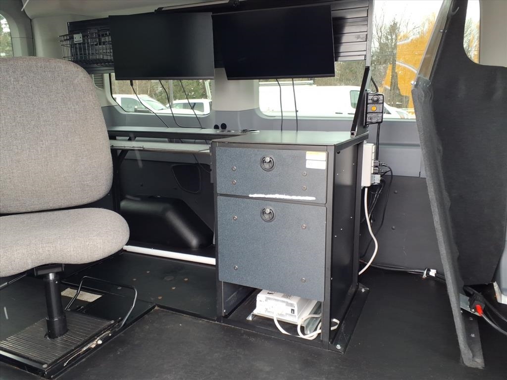 Ford Transit Passenger Wagon T-150 130" Med Roof XL Sliding RH Dr 2019