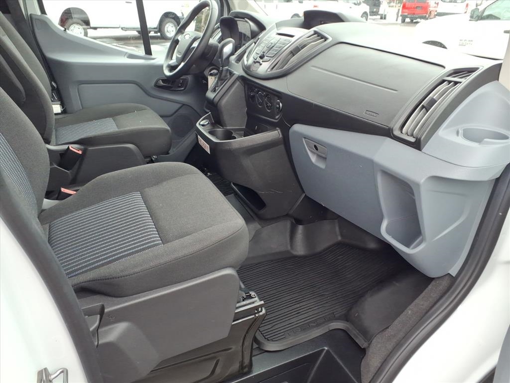 Ford Transit Passenger Wagon T-150 130" Med Roof XL Sliding RH Dr 2019