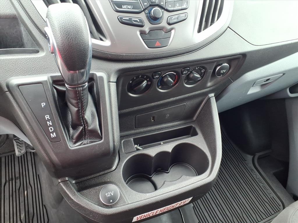 Ford Transit Passenger Wagon T-150 130" Med Roof XL Sliding RH Dr 2019