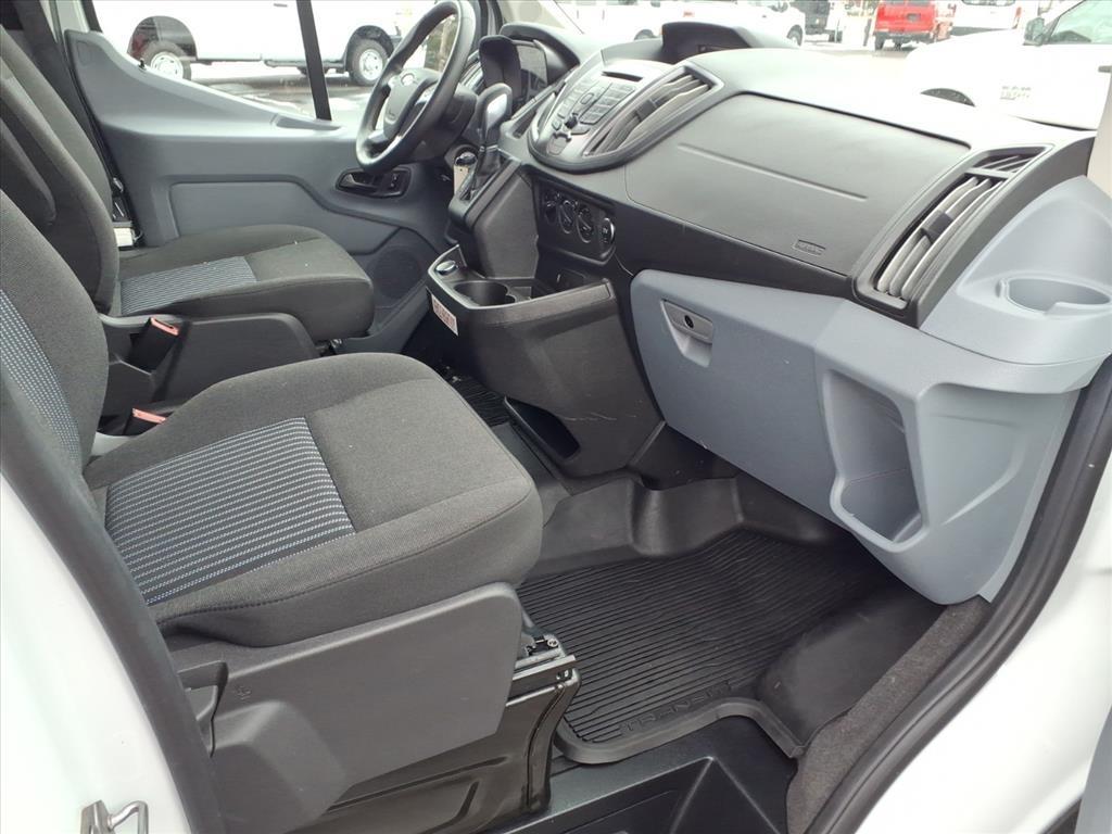 Ford Transit Passenger Wagon T-150 130" Med Roof XL Sliding RH Dr 2019