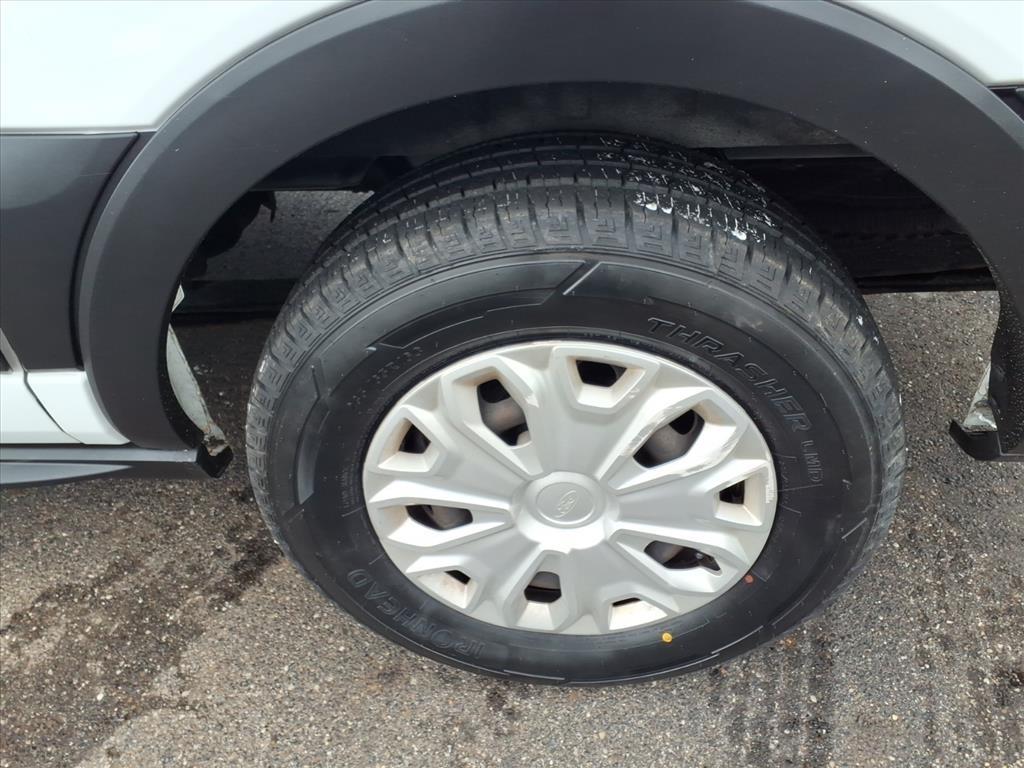 Ford Transit Passenger Wagon T-150 130" Med Roof XL Sliding RH Dr 2019