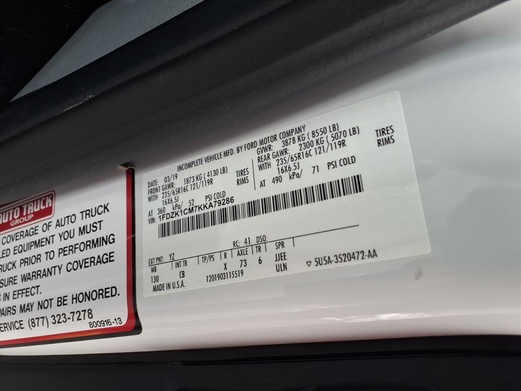 Ford Transit Passenger Wagon T-150 130" Med Roof XL Sliding RH Dr 2019